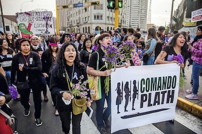 Marcha de escritoras celebrada en Lima el pasado 25 de noviembre.