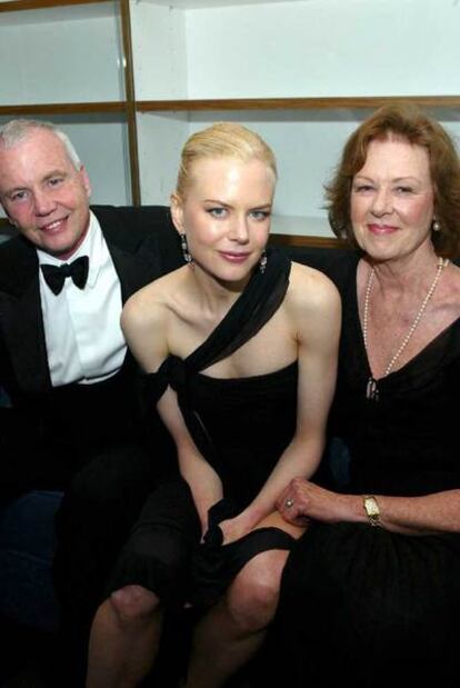 Nicole Kidman, con sus padres, Anthony y Janelle.