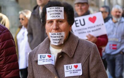 Una mujer, en la manifestación por la sanidad pública en Santiago, el pasado día 4.