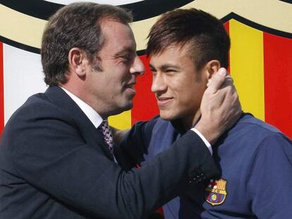 FC Barcelona president Sandro Rosell with Neymar at the player&#039;s presentation at Camp Nou. 