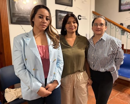 Desde la izquierda, Tania Jeannette López Rodríguez, Reyna María Vallecillo Tapia y Carmen Lucía Navas Galeano, periodistas nicaragüenses solicitantes de la nacionalidad, en una fotografía cedida por ellas.