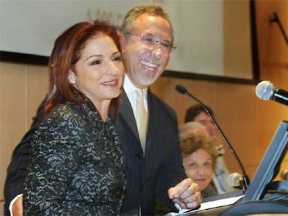 Gloria Estefan junto a su marido, Emilio Estefan