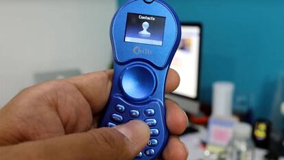 Este Fidget Spinner en realidad es un teléfono móvil y cuesta sólo 12€