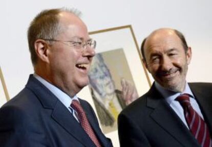 Rubalcaba y el líder del SPD alemán, Peer Steinbrueck.