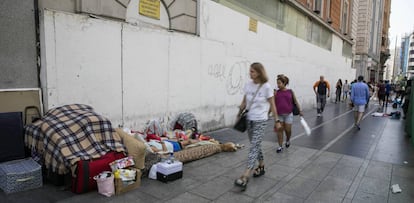 Homeless people during the heat wave in Madrid.