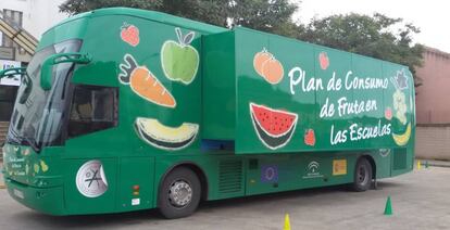 El Frutib&uacute;s, un autob&uacute;s para promocionar el consumo de frutas y hortalizas