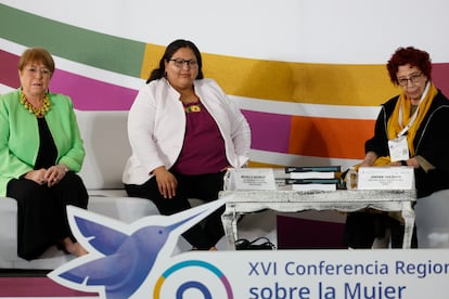 Michelle Bachelet, Citlali Hernández y Carmen Moreno Toscano, este viernes, en Ciudad de México.