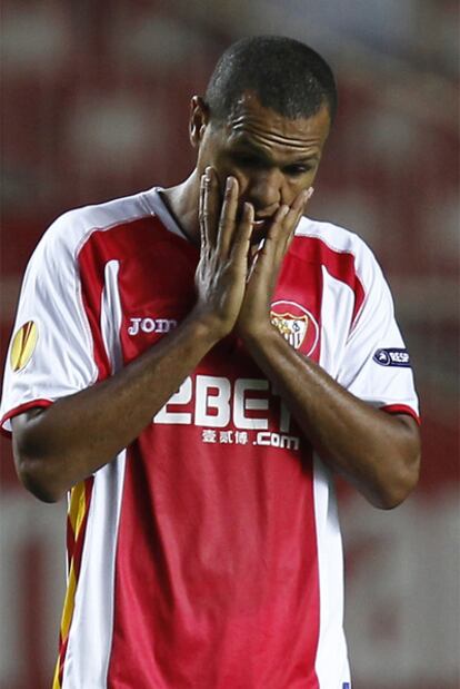 Luis Fabiano, durante el partido ante el PSG.