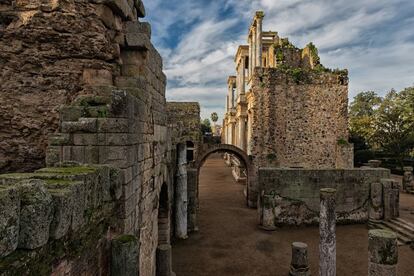 Entrada al teatro romano de la ciudad de Mérida.