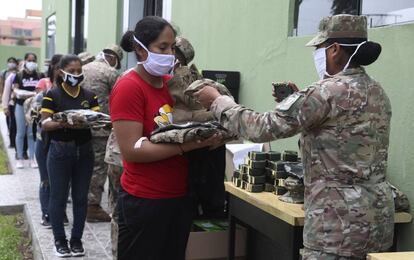 Elistamiento voluntario de las Fuerzas Armadas de Perú el 1 de abril.