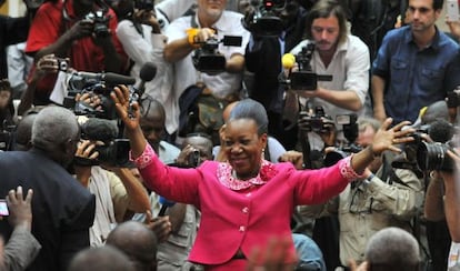 La alcaldesa de Bangui, Catherine Samba-Panza, es elegida presidenta interina de Rep&uacute;blica Centroafricana.