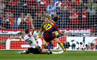 A pase de Xavi, Pedro hace el primer gol en la final de la Champions de 2013 contra el Manchester United. El jugador canario ha conseguido tres Copas de Europa en su carrera, todas ellas con la camiseta del FC Barcelona.