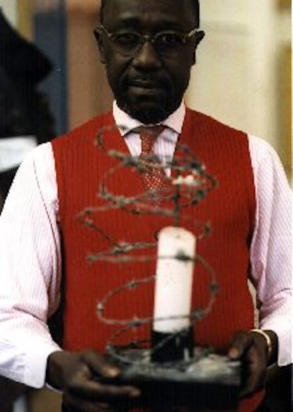 Pierre Sané, secretario general de AI, en una foto de 1998.