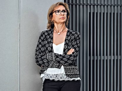Esther Camacho (Barcelona, 1961) ha Ha trabajado en la empresa privada y, actualmente, en un gremio de fabricantes textiles. Duuo es su primera experiencia de emprendimiento.