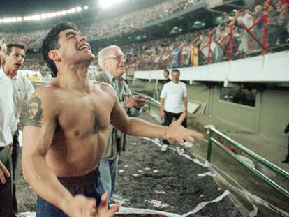 Maradona em seu último jogo, um River x Boca no Monumental, em 25 de outubro de 1997.