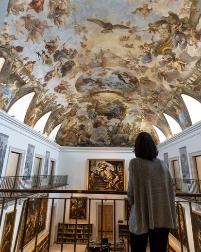 El fresco 'Apoteosis de la Monarquía Española' (hacia 1697), de Luca Giordano (1634-1705), en el Casón del Buen Retiro, mide 14 por 21 metros. Ocupa la bóveda del antiguo Salón de Embajadores del palacio actualmente convertido en archivo del Museo del Prado.