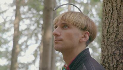 Neil Harbisson es considerado el primer ciborg reconocido oficialmente por un gobierno.