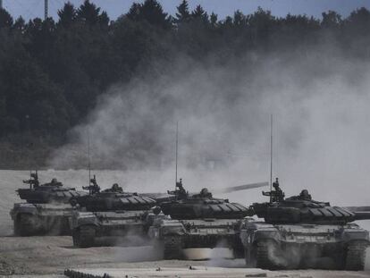 Tanques rusos en Mosc&uacute;, en agosto