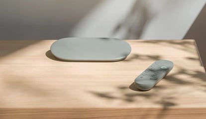 Reproductor Google TV Streamer de color gris