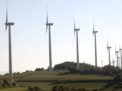 El parque e&oacute;lico de la sierra del Tallat, en la comarca de Urgell.