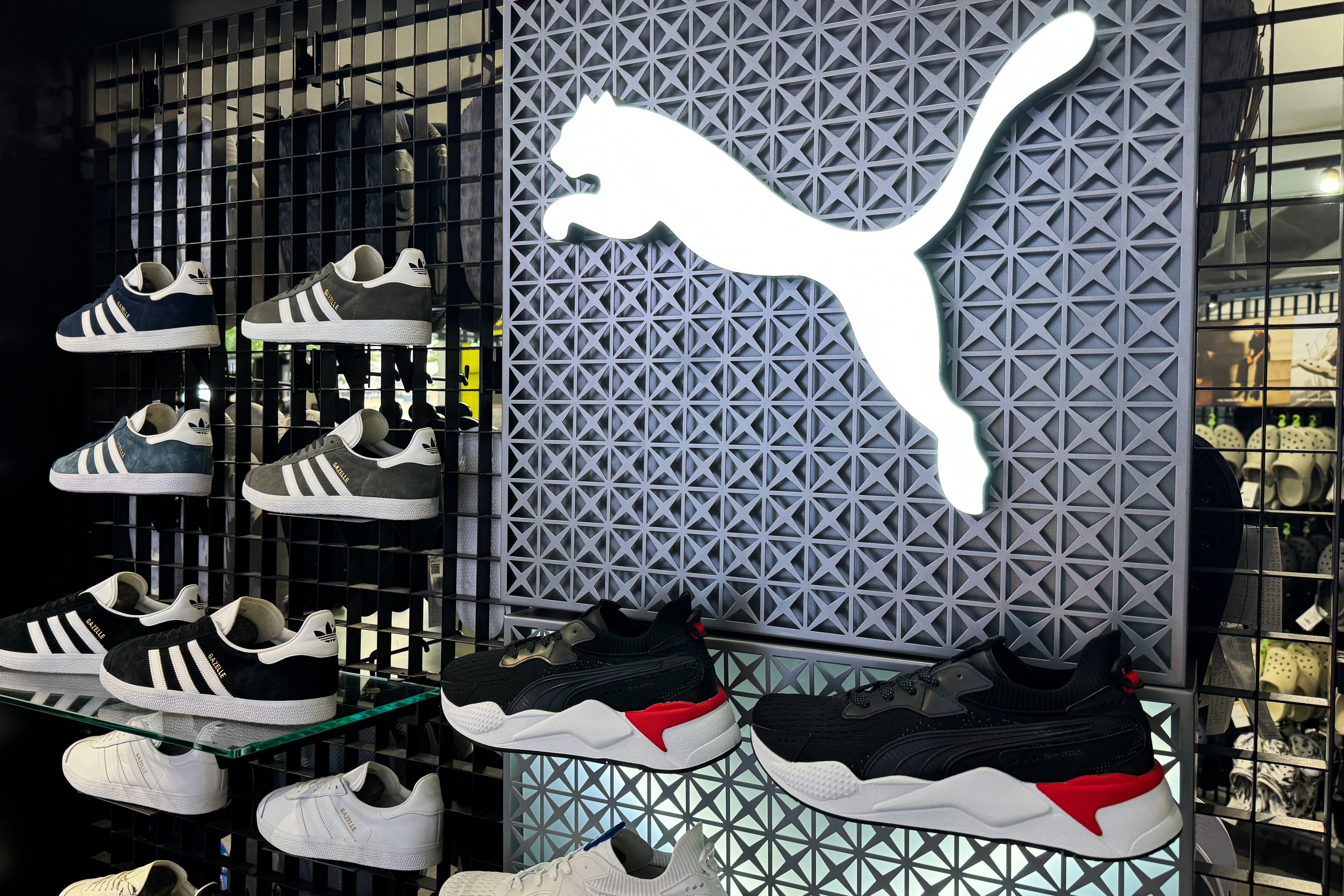 Puma se desploma un 13% tras rebajar sus expectativas de ventas para este año 