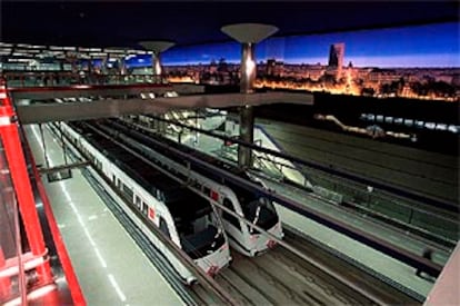 Interior de la macroestación de metro y cercanías de Nuevos Ministerios, inaugurada ayer.