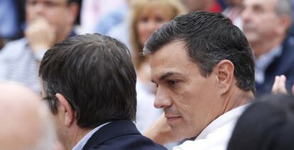 El secretario general del PSOE, Pedro S&aacute;nchez durante la campa&ntilde;a electoral en Bilbao.