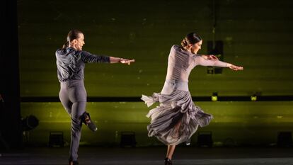 El dúo de bailaores Alfonso Losa (izquierda) y Patricia Guerrero, durante su actuación en el Festival de Jerez.