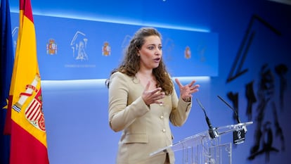 La portavoz del Partido Popular (PP) en el Congreso de los Diputados, Ester Muñoz, ofrece una rueda de prensa con motivo de la reunión de la Junta de Portavoces en el Congreso en Madrid, este martes.