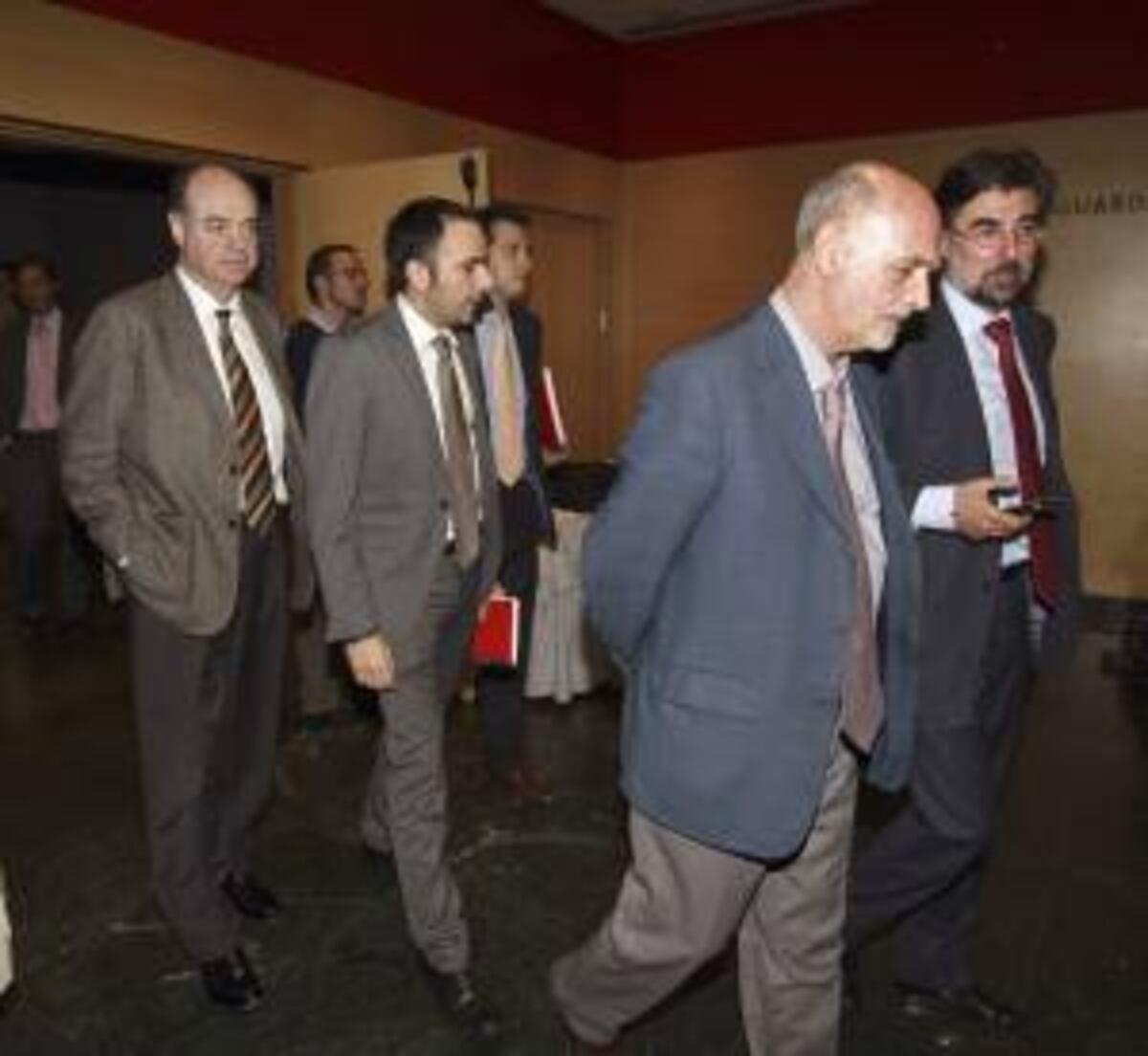 Los sindicatos acuden hoy a una reunión sobre el ERE con expectativa de ...