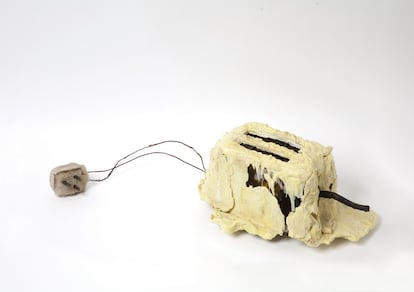 La tostadora diseñada por Thomas Thwaites.