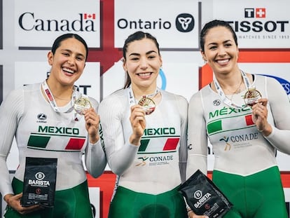 Las ciclistas mexicanas: Jessica Salazar, Daniela Gaxiola y Yuli Verdugo, tras ganar en Canadá, en abril pasado.