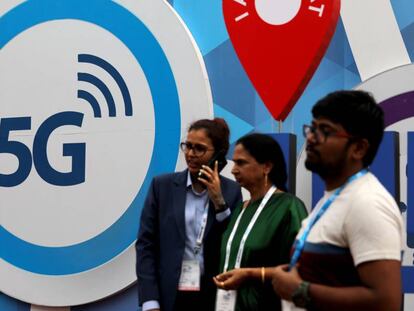 Un cartel del 5G, en una feria de telefonía, en Nueva Delhi el pasado octubre.