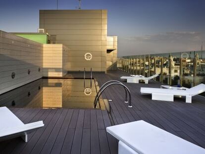 Terraza del hotel Alfonso, en Zaragoza.