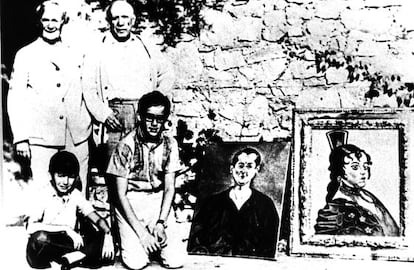 Pablo Picasso, junto a Joan Miró y sus nietos David y Emilio, a principios de la década de 1970