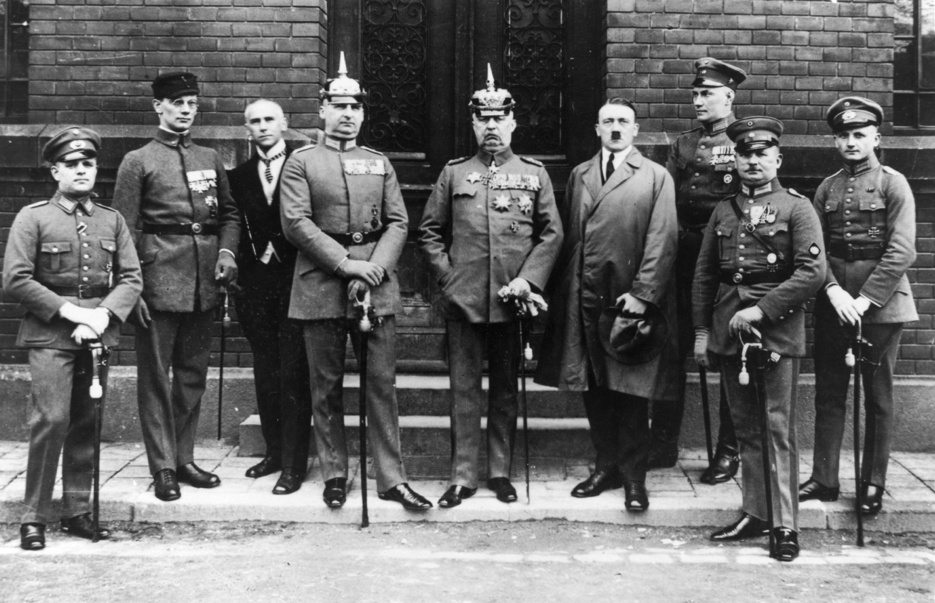 Los periodistas catalanes que ‘entrevistaron’ a Hitler, ¿‘fake news’ o primicia mundial?