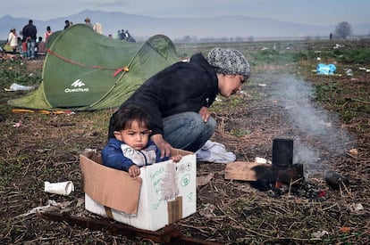 Asentamiento provisional de inmigrantes cerca de Idomeni, en la frontera de Grecia con Macedonia.