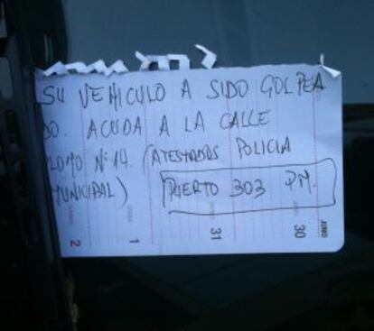 Nota de la policía en la que se informaba a los tres vehículos siniestrados.