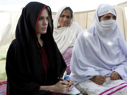 Angelina Jolie, ayer durante su visita a Pakistán.