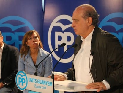 El ministro del Interior, Jorge Fern&aacute;ndez D&iacute;az, en un acto del PP en Barcelona.