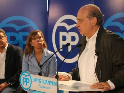 El ministro del Interior, Jorge Fern&aacute;ndez D&iacute;az, en un acto del PP en Barcelona.