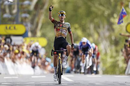 Christophe Laporte celebra su victoria en la 19ª etapa del Tour de Francia este viernes.