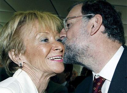 Mariano Rajoy y María Teresa Fernández de la Vega en el acto de hoy