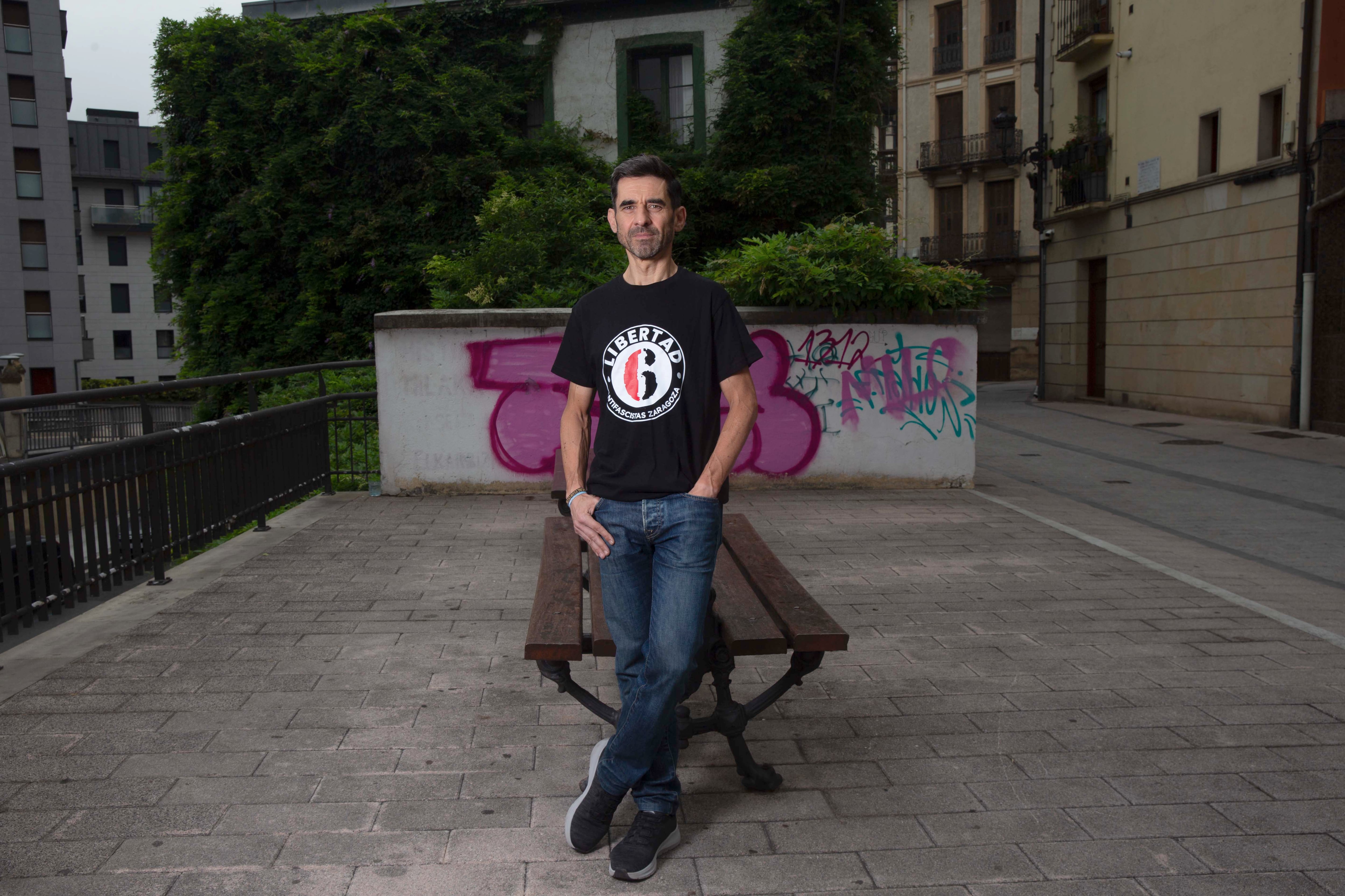 Ricardo Gómez, escritor: “En Euskadi hubo una inmigración tremenda y quería rendirle homenaje”