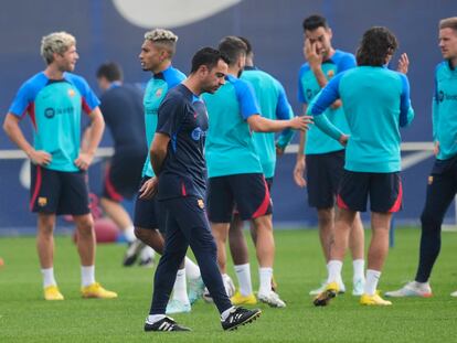 Xavi Hernández, durante el entrenamiento del Barcelona este miércoles.