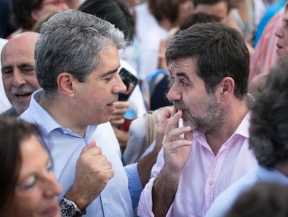 El presidente de la ANC, Jordi Sànchez, con Francesc Homs.