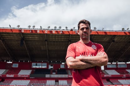 El futbolista del Girona FC Víctor Sánchez en el estadio de Montilivi.