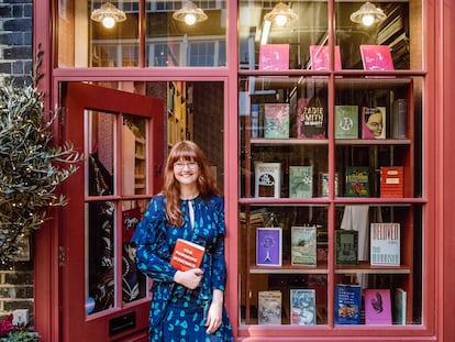 A.N. Devers, en su tienda The Second Shelf, en el barrio londinense del Soho.