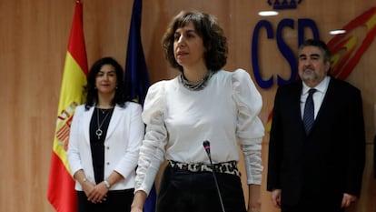 Irene Lozano promete su cargo ante su antecesora, María José Rienda, y el ministro Rodríguez Uribes.