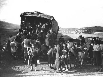 Éxodo de refugiados republicanos españoles en Port Vendres durante la Guerra Civil.